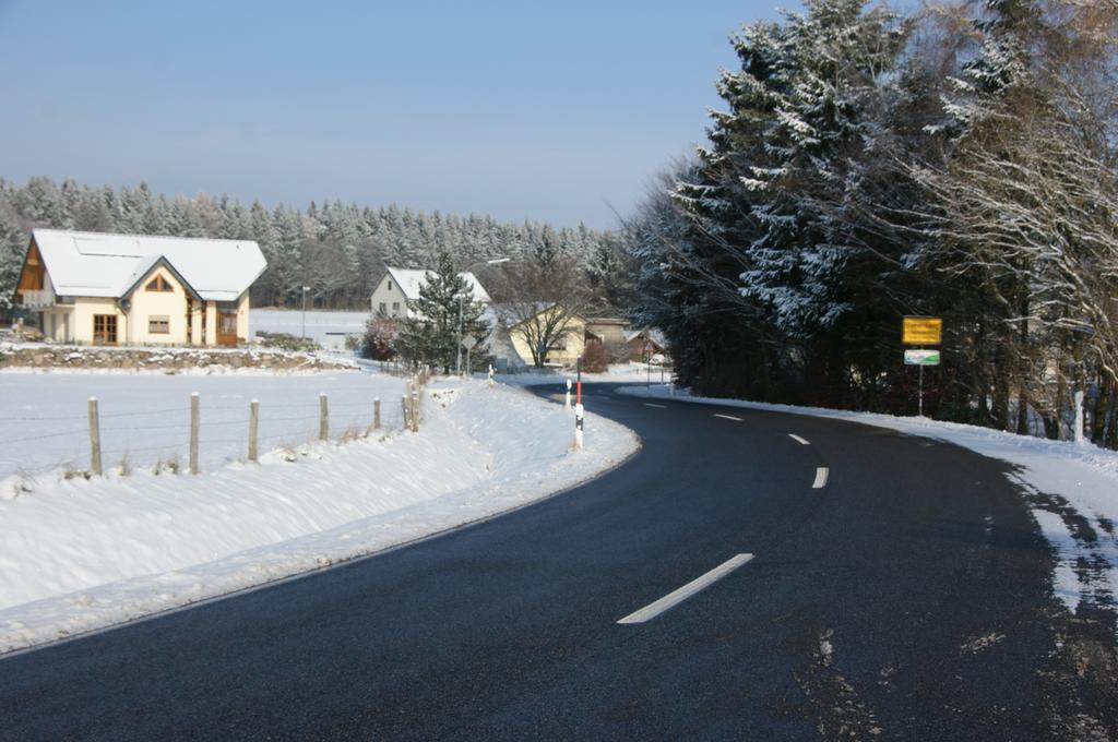 Eifelhoeve In Benenberg 黑伦塔尔 客房 照片